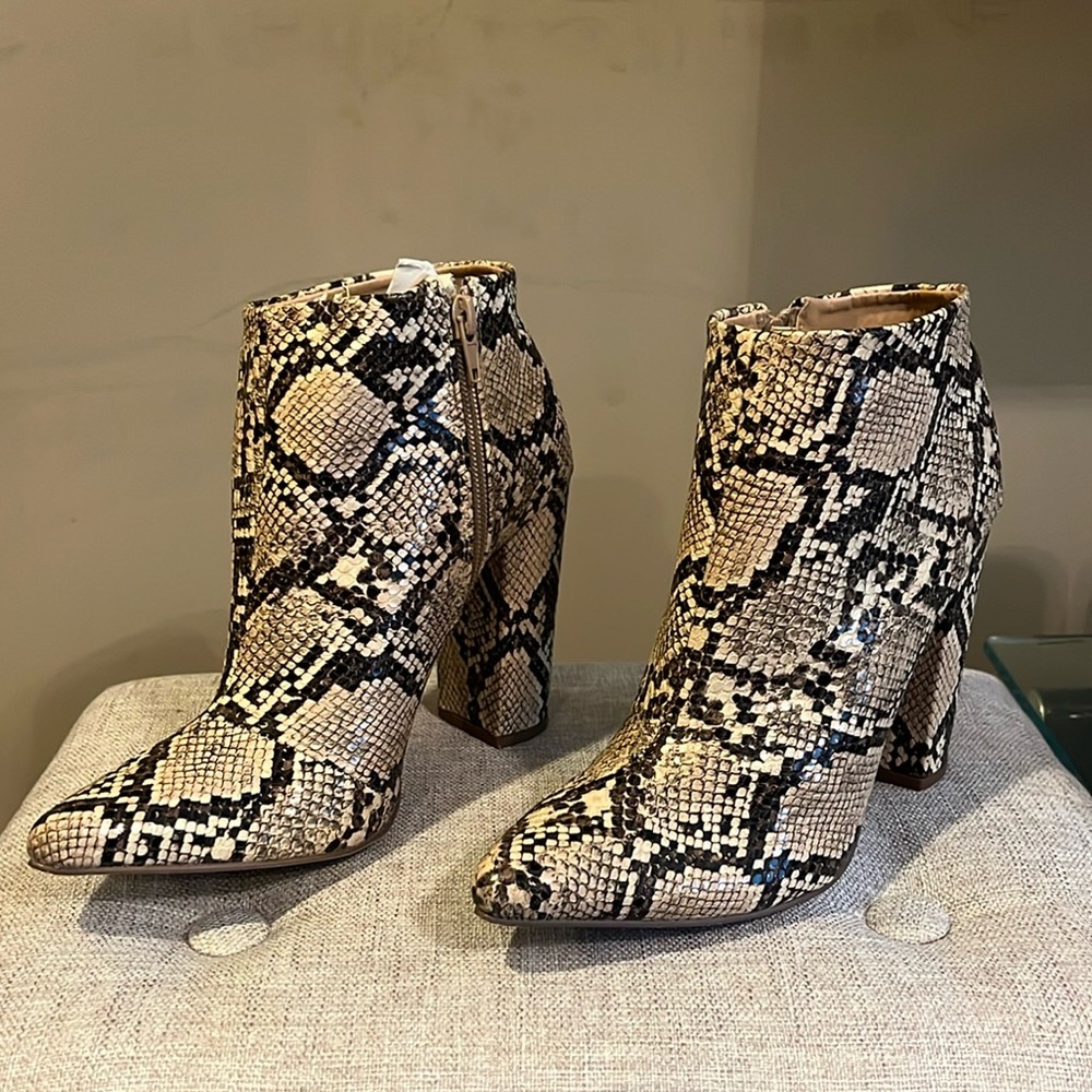 Showdazzle Brooke Block Heel Bootie